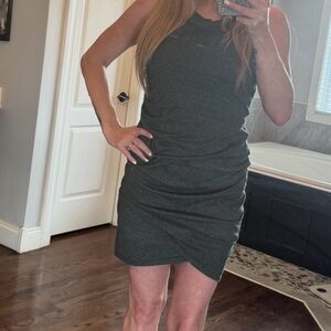 Elegant Green Sleeveless Dress